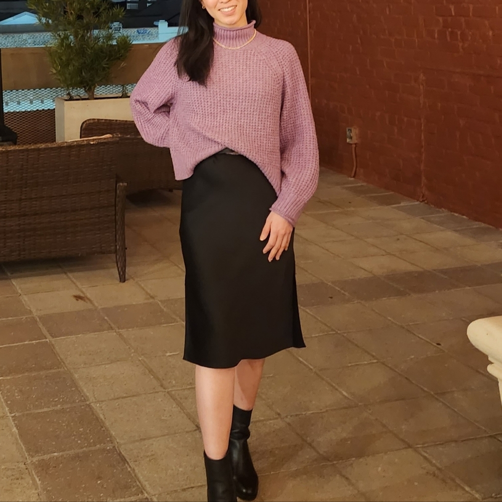 American Eagle Mockneck Lavender Sweater (XS)